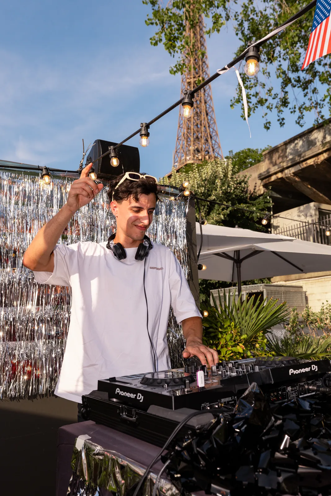 Léo Brown — DJ Vibra Events Agency
