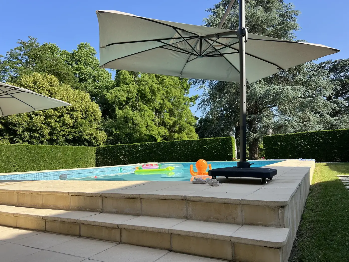 Pool Party — Château de Saint-Aulaye, Château de Saint-Aulaye — photo 1